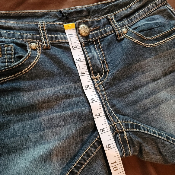 Maurices Women's Capri - Picture 4 of 8